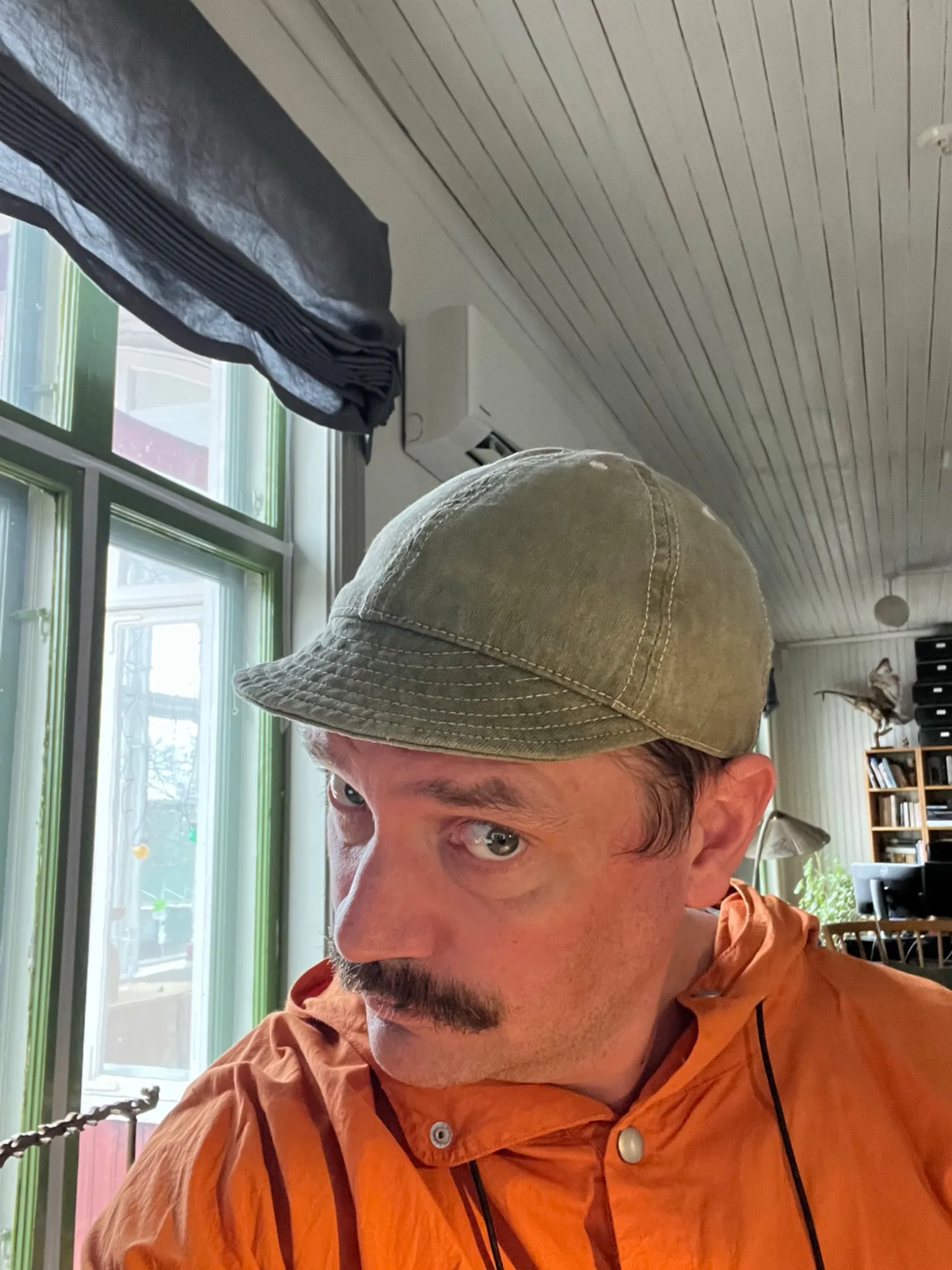 Image generation: re-wallpaper the room